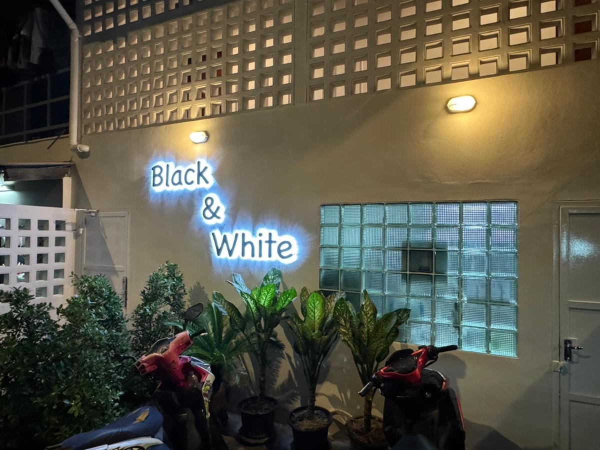 Mr Black & Ms White -Self Check In Accommodation Bangkok Kültér fotó