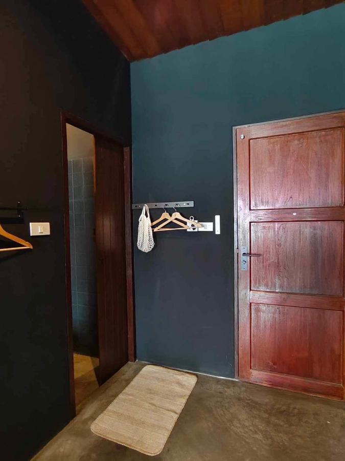 Mr Black & Ms White -Self Check In Accommodation Bangkok Kültér fotó