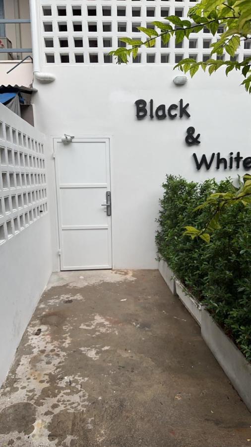 Mr Black & Ms White -Self Check In Accommodation Bangkok Kültér fotó